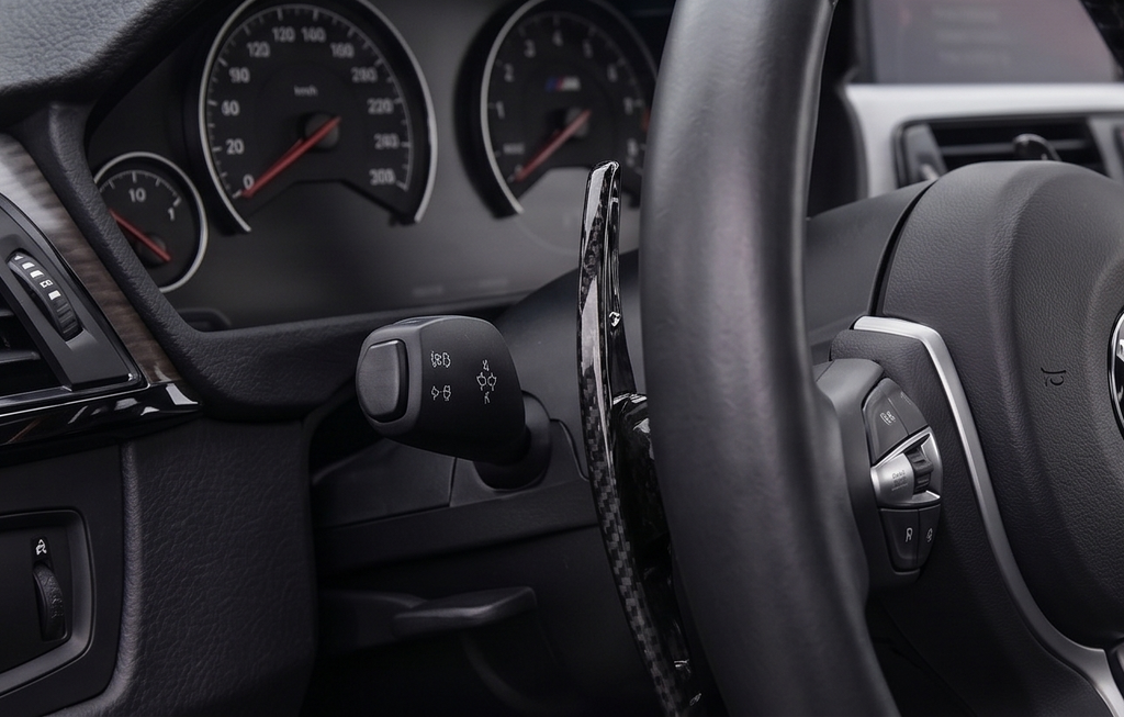 BMW Paddle Shifters – Forging Red & Black (G01, G12, G20, G30, G05)